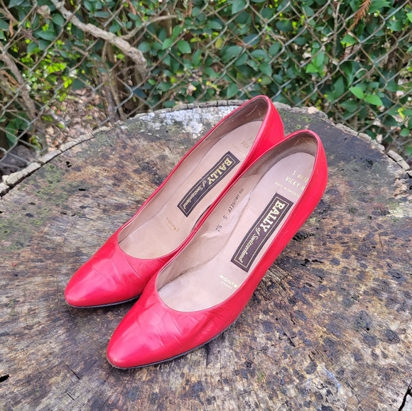 Bally Of Switzerland VICKY Red Leather Pumps Size 7.5 - Picture 4 of 10